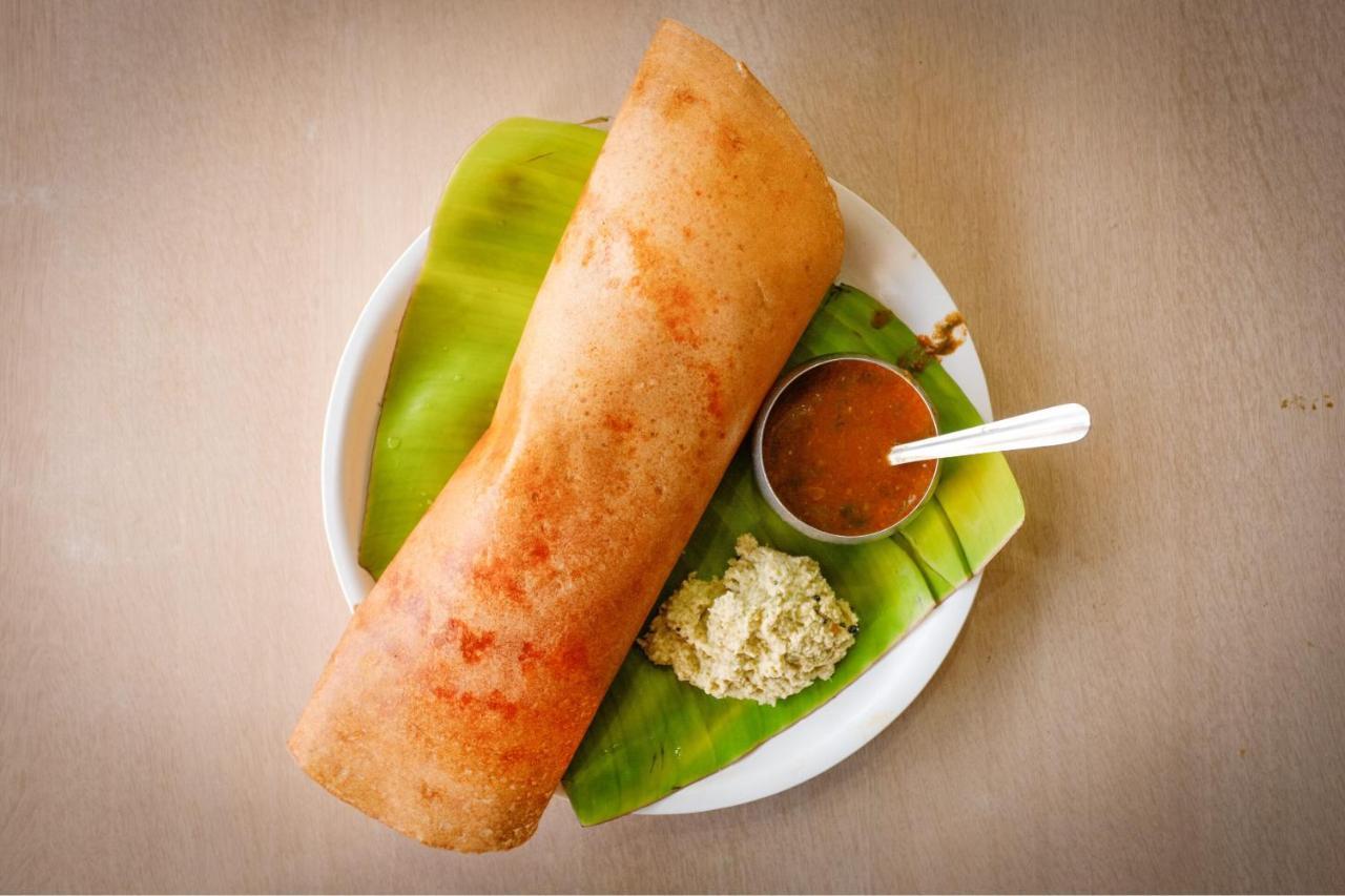 Hotel Oyo 7576 Varuna Chennai